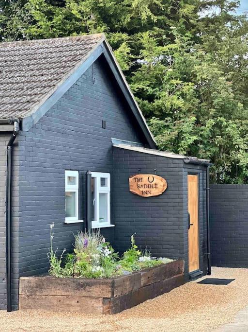 The Saddle Inn, Snetterton Circuit Apartment Norwich