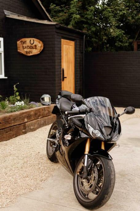 The Saddle Inn, Snetterton Circuit Apartamento *