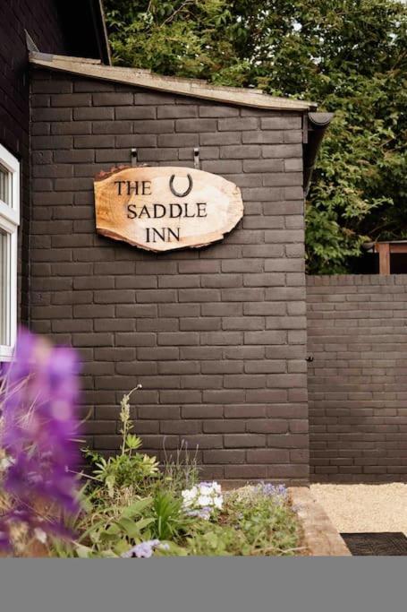 The Saddle Inn, Snetterton Circuit Apartamento