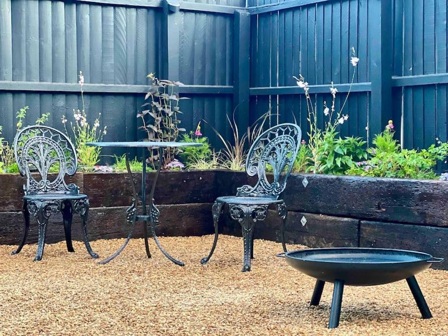 The Saddle Inn, Snetterton Circuit Apartment *