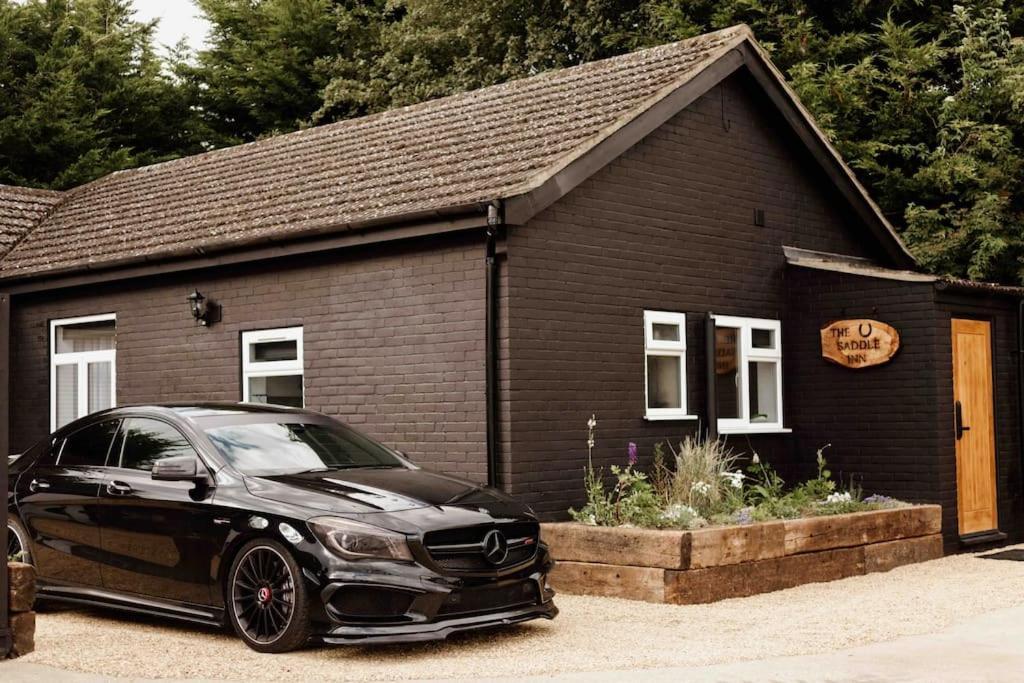 The Saddle Inn, Snetterton Circuit Apartment Norwich